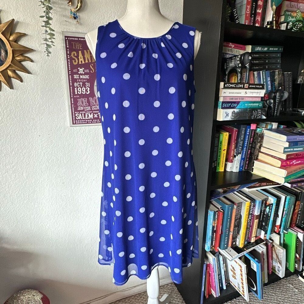 DKNY Size 8 Blue Polka Dot Dress Knee length